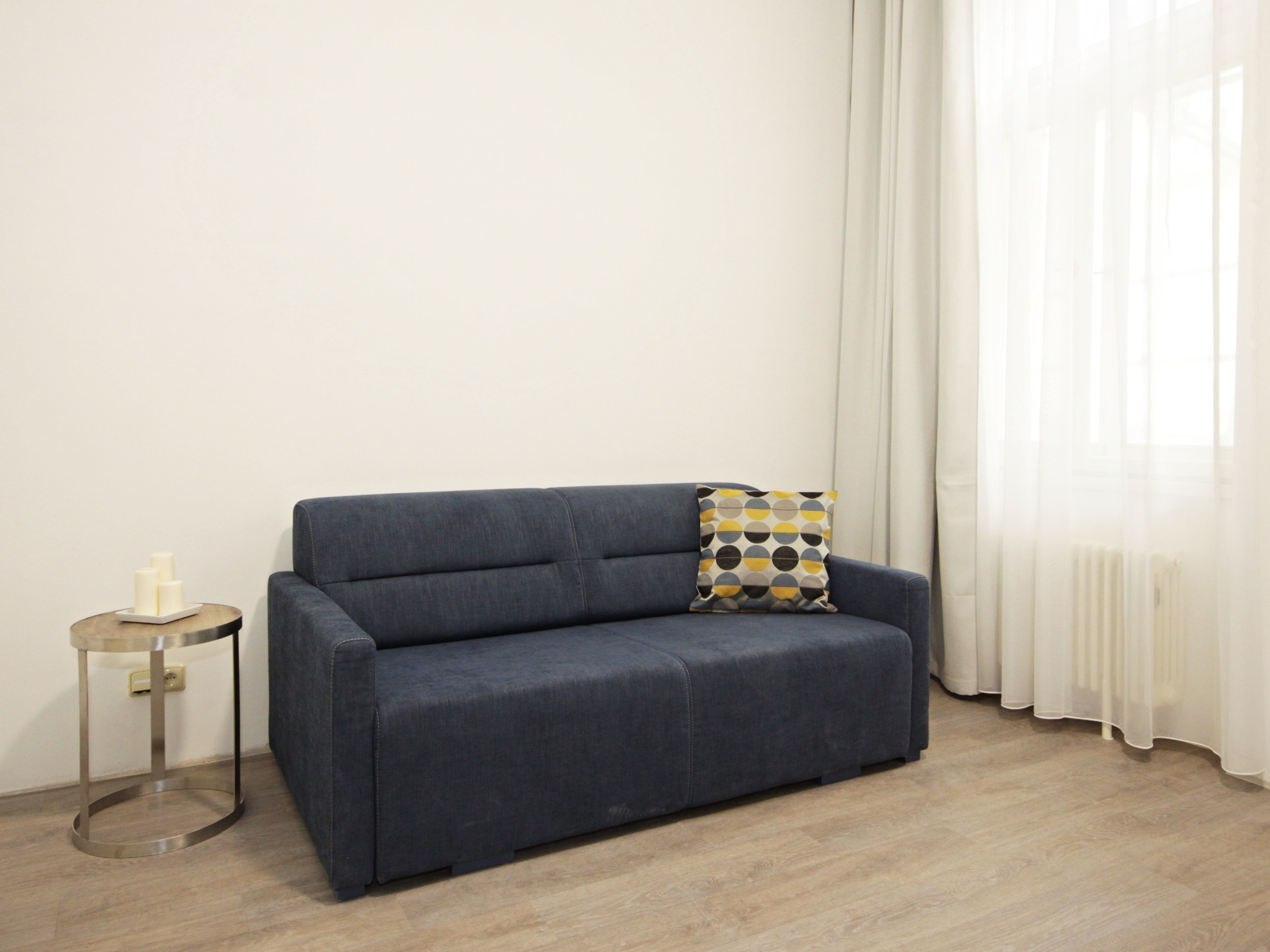 suite | living area | tv