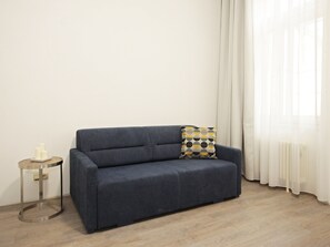 Suite | Zona de estar | Una televisión