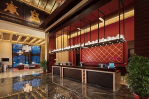 Reception - Hilton Linzhi Resort (Nyingtri)