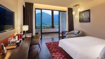 Minibar, in-room safe, desk, blackout curtains