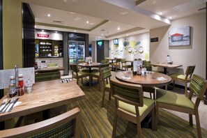 Restaurant - Premier Inn Aberystwyth (Aberystwyth)
