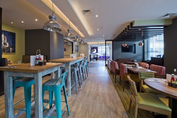 Restaurant - Premier Inn London Clapham (London)