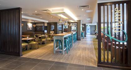 Premier Inn Slough Central South