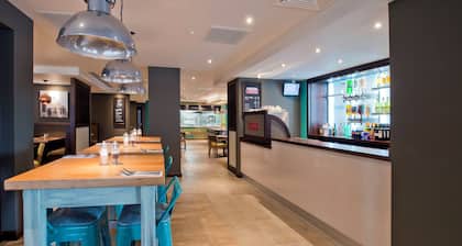 Premier Inn Slough Central South
