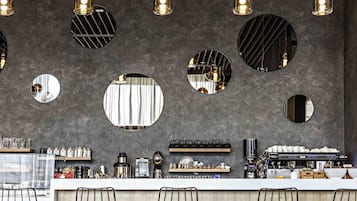 2 bars/lounges, poolside bar