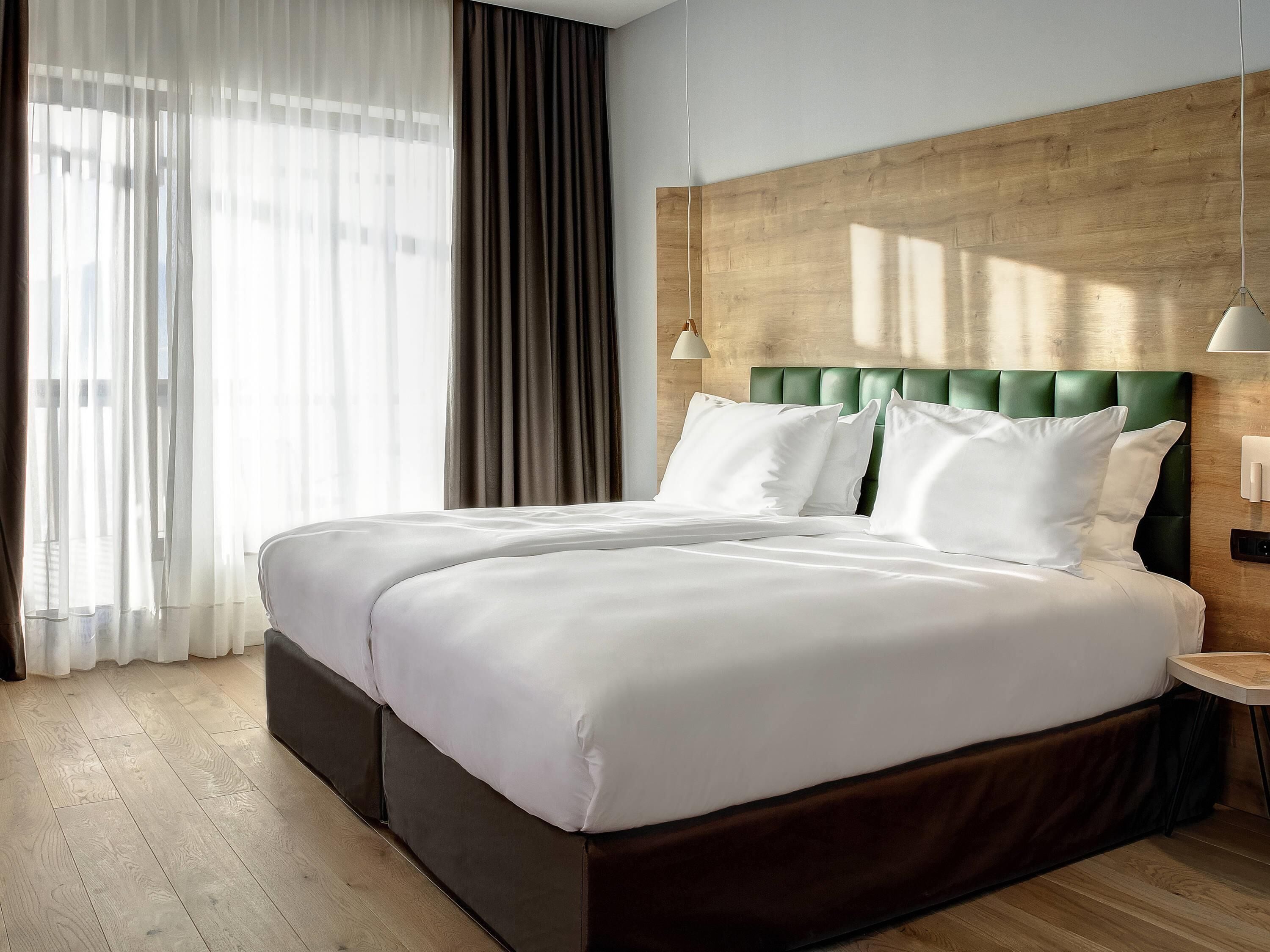 Premium bedding, minibar, in-room safe, desk