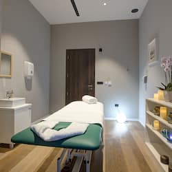 Salas para tratamentos a dois, sauna seca, sauna a vapor
