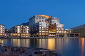 Situated by the water, this hotel offers a serene waterfront view.