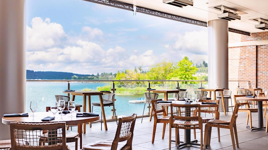 Hyatt Regency Lake Washington at Seattle’s Southport