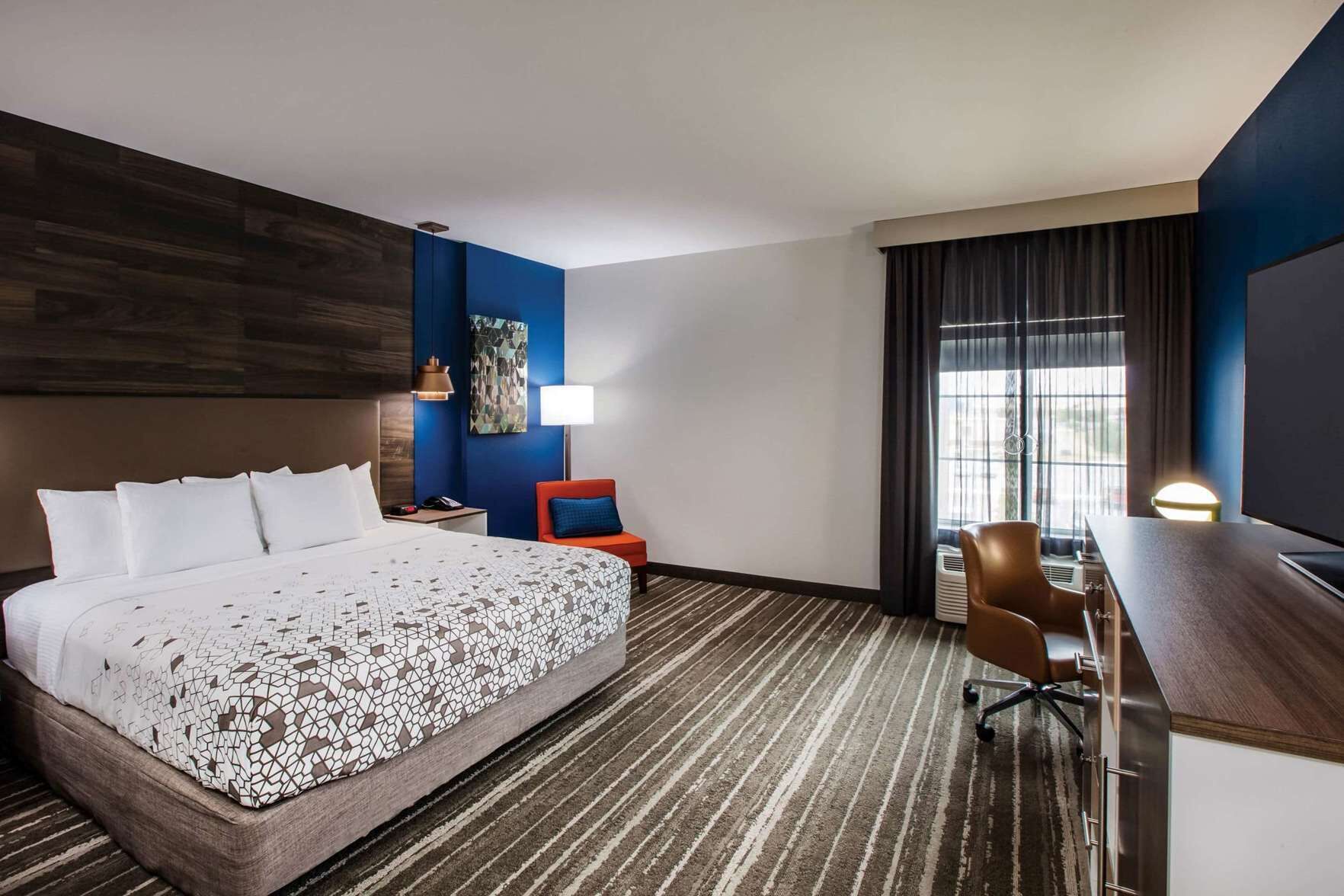 Pillowtop beds, desk, laptop workspace, iron/ironing board