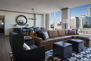 Smart TV de 52 pulgadas con canales premium, una televisión