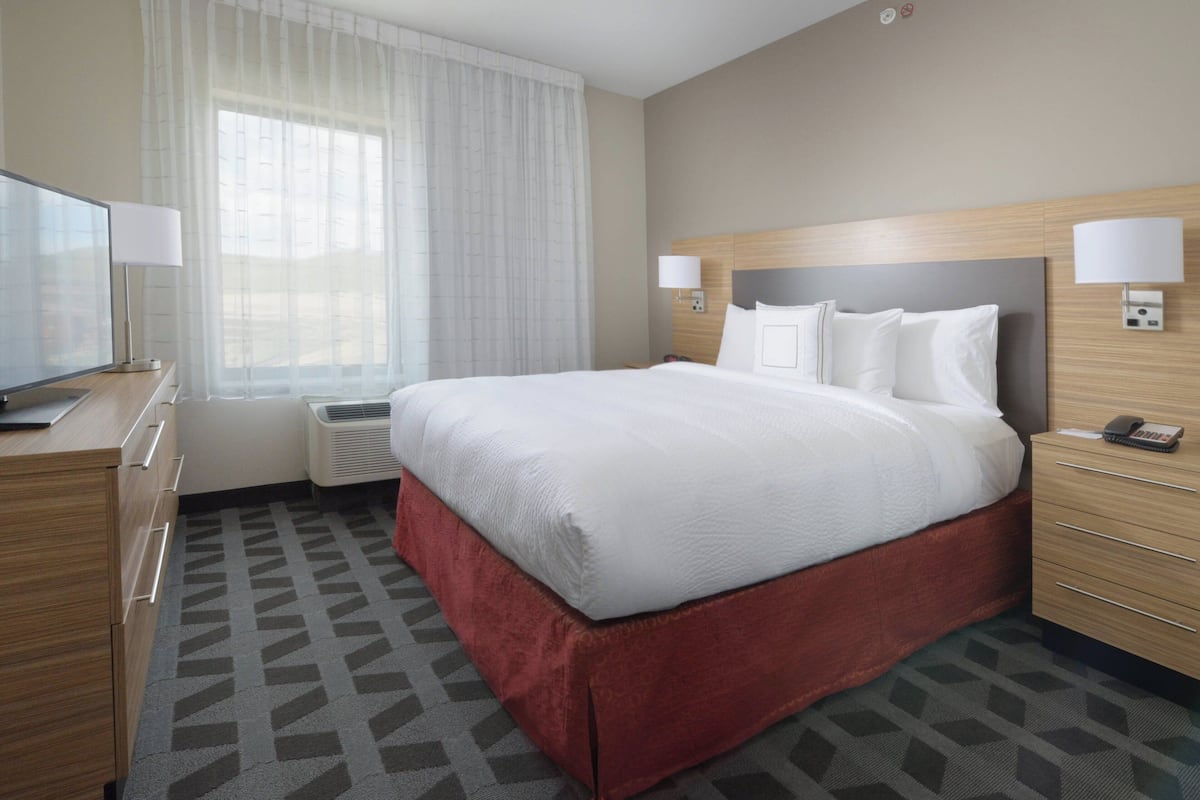 1 Schlafzimmer, hochwertige Bettwaren, Pillowtop-Betten