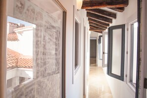 1 chambre, literie de qualité supérieure, couette en duvet d'oie