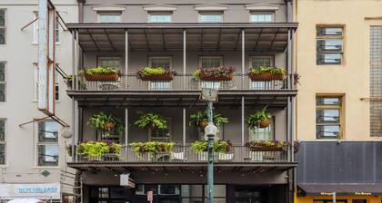 Roami at Bourbon Place