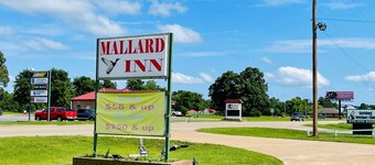 Mallard Inn