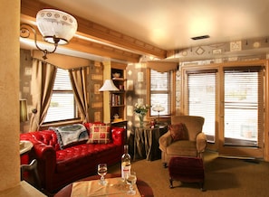 Crown Jewel | Living room