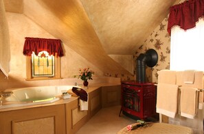 Crown Jewel | Jetted bathtub