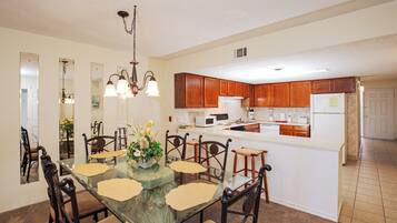 Condo, 3 Bedrooms, Ocean View | Private kitchen | Fridge, microwave, oven, stovetop