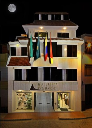 Front of property - Hotel Yanuncay (Cuenca)