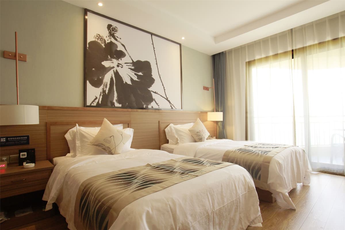 Quarto duplo executivo | Escrivaninha, cortinas blackout, Wi-Fi de cortesia