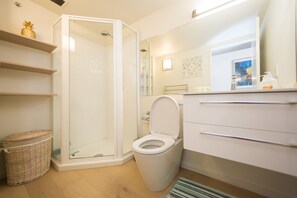 公寓, 1 间卧室 | 浴室 | 淋浴设施、免费洗浴用品、吹风机、毛巾