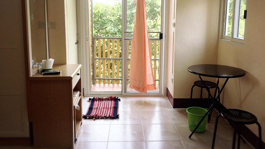 Wattanakham Serviced Apartment