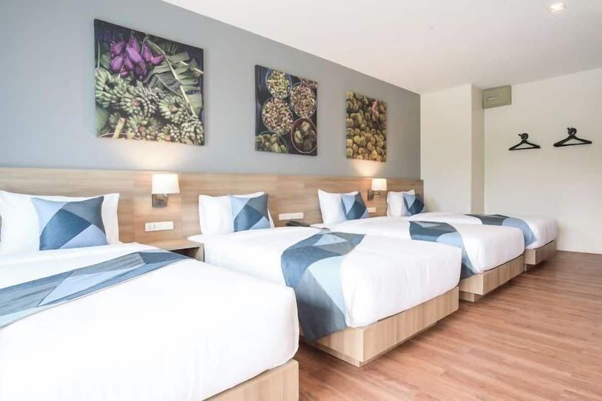 In-room safe, desk, iron/ironing board (on request), WiFi (free)