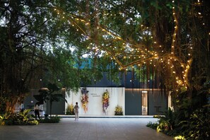 Outdoor wedding area - Blue Rabbit Hotel (Chanthaburi)