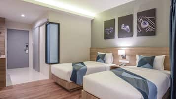 Standard Twin Room | In-room safe, desk, iron/ironing board, free WiFi