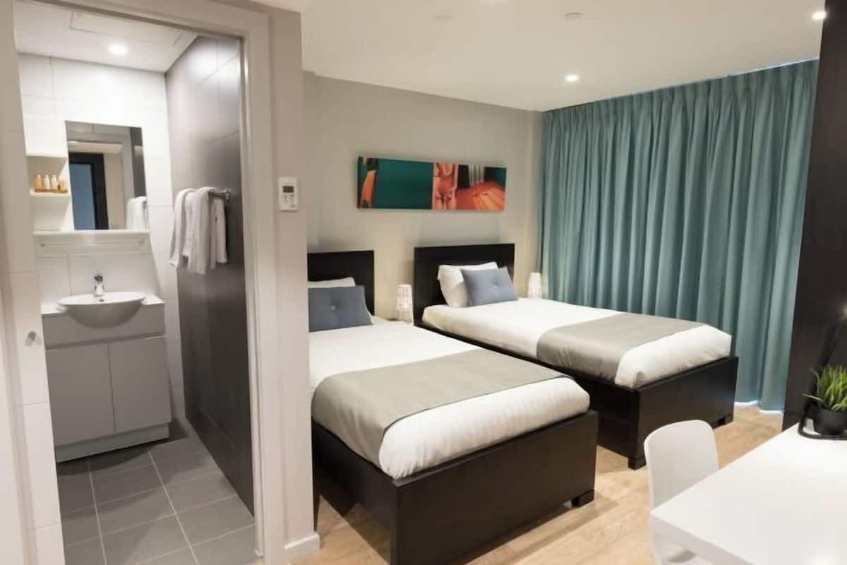 Premium bedding, in-room safe, desk, soundproofing