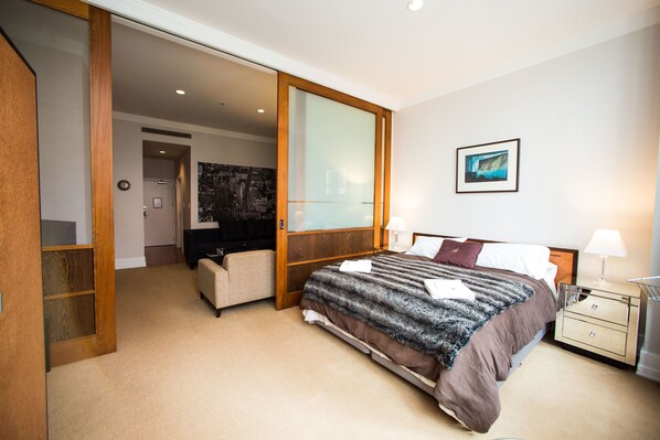 Splendid One Bedroom Apartment | 1 bedroom, desk, iron/ironing board, cribs/infant beds
