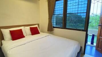 Bureau, chambres insonorisées, Wi-Fi gratuit, draps fournis