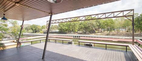 Sundeck