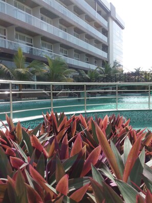 Front of property - Ocean Queen Hotel (Wadduwa)