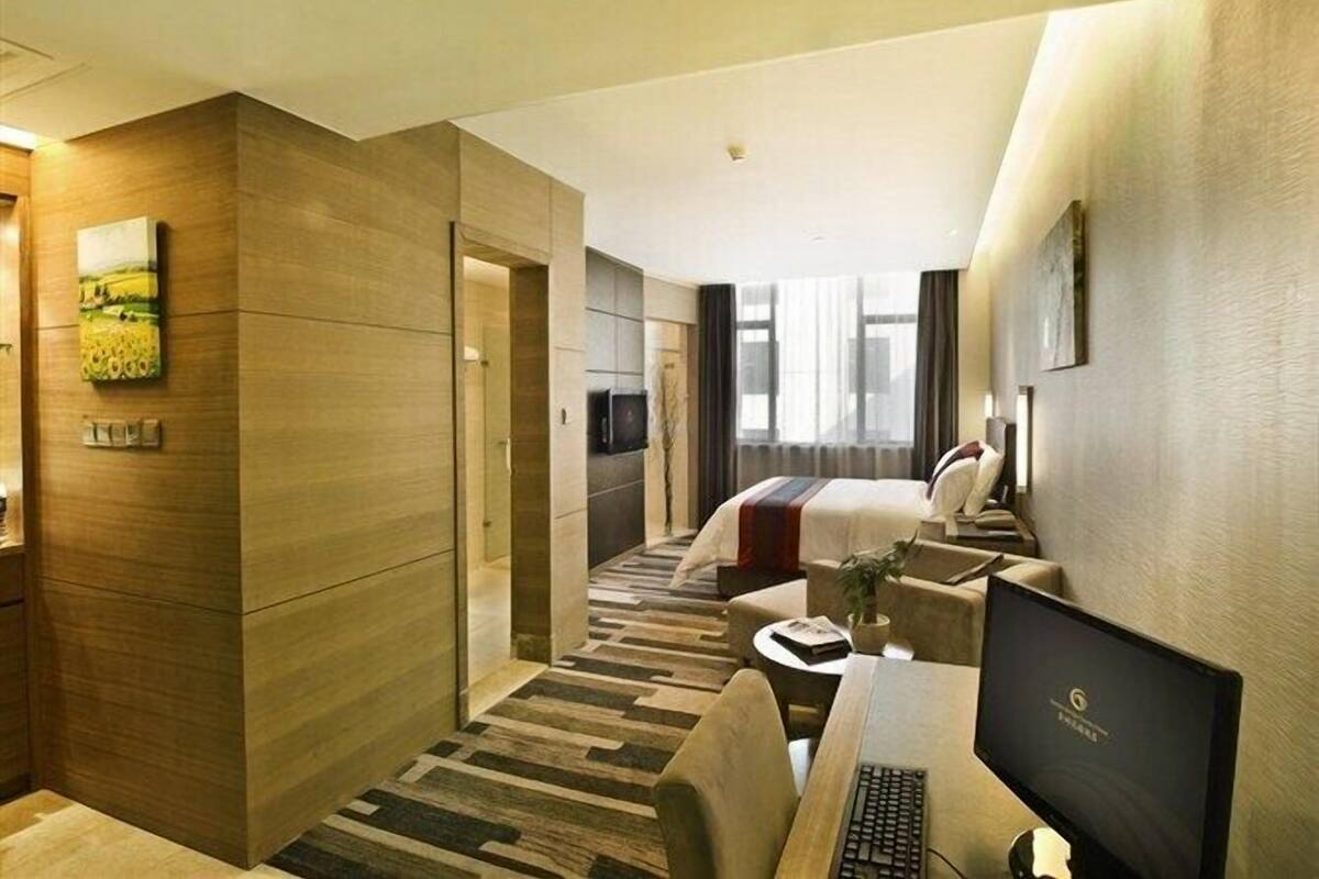 Executive-Zimmer, 1 Queen-Bett | Minibar, Zimmersafe, Schreibtisch, Verdunkelungsvorhänge