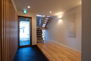 3 bedrooms, desk, free rollaway beds, free WiFi