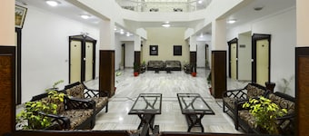 Hotel Ashish Palace