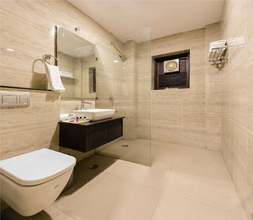 Hotel Ashish Palace