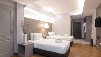 Individually furnished, desk, blackout curtains, free WiFi
