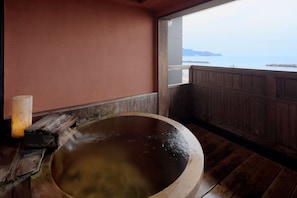 Traditional Room, Ocean View (Modern Japanese Style, Open Air-bath) | Bathroom | Free toiletries, hair dryer, slippers, bidet - Akaneironoumi Arujisu (Izu)