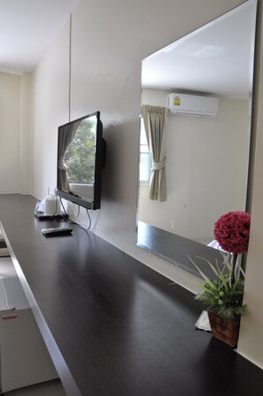 Sweet Room | Rollaway beds, free WiFi - Pova Residence and Boutiques Resort (Chonburi)