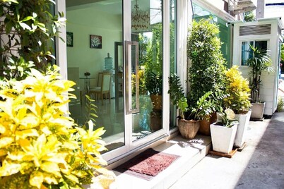 Pova Residence and Boutiques Resort