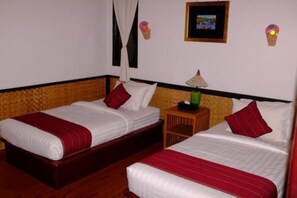 Zimmersafe, Schreibtisch, kostenloses WLAN