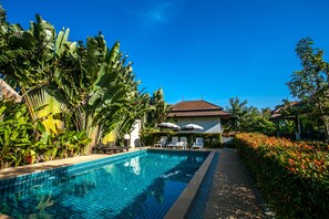 Outdoor pool - Himaphan Boutique Resort (Sa Khu)