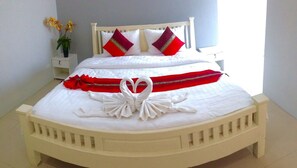 Apartment | In-room safe, desk, laptop workspace, free WiFi - Ananya Residence Service Apartment (Chonburi)