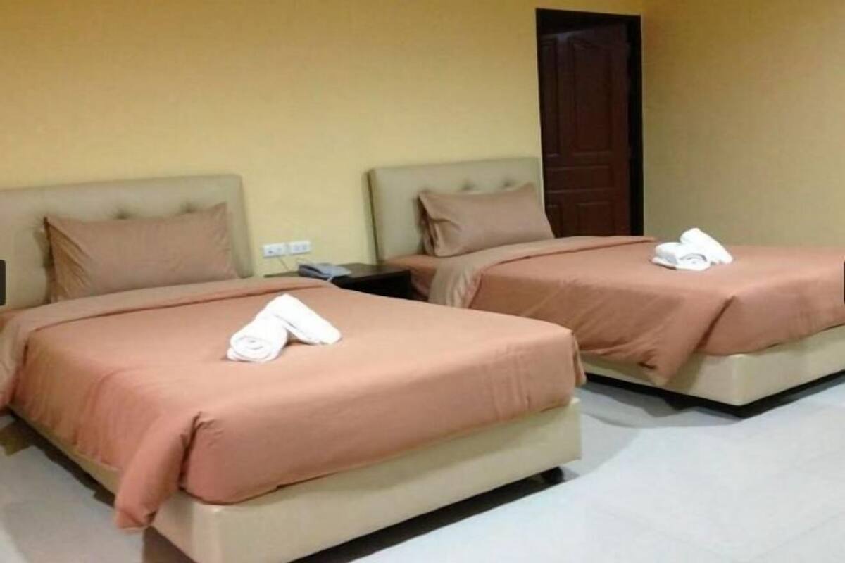In-room safe, laptop workspace, free WiFi