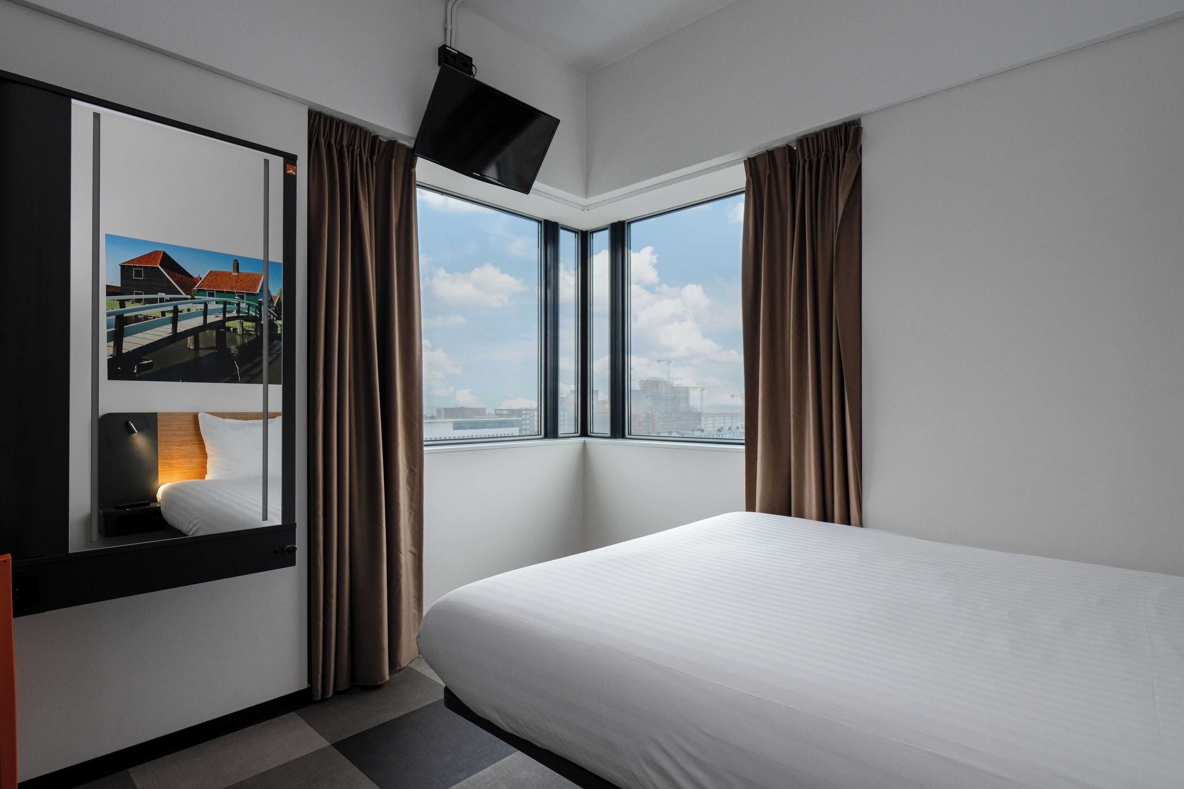 Superior-Doppelzimmer, barrierefrei | Schreibtisch, schallisolierte Zimmer, kostenloses WLAN, Bettwäsche