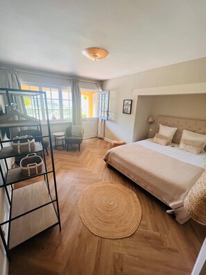 Studio, 1 Double Bed, Hill View | Individually decorated, individually furnished, desk, blackout drapes - Residence Le Mouron Rouge (La Garde-Freinet)