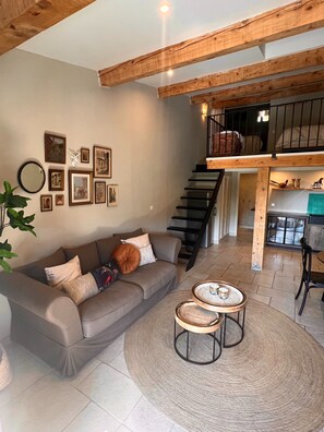 Studio, 1 Bedroom, Hill View | Living area | Flat-screen TV - Residence Le Mouron Rouge (La Garde-Freinet)