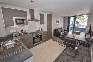 Apartment, 1 Double Bed | Private kitchen | Full-size fridge, microwave, oven, stovetop - Dream Apartments St Thomas Hall (Belfast)
